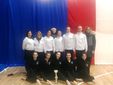 Istrutrici e ginnaste di ritmica Piemonte in basso, e Gym Aosta, in piedi