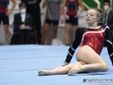 Vittoria Ramanzin a corpo libero (foto Pagliaricci/Ferraro)