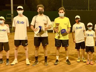 Premiazione maschile con da sx Alberto Cazzato e Viérin Matthieu.