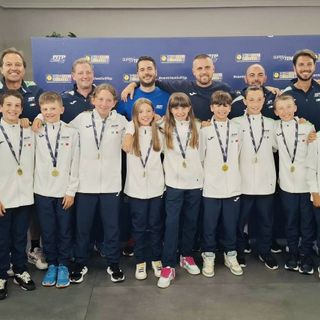 da sx Viérin, Pettenon, Gaspard, Borsato, Perrin, Perrelli, Melotti, Cerni, Robba, Dufour, Gagliano, Paonessa, con alle spalle i Tecnici delle Federazione