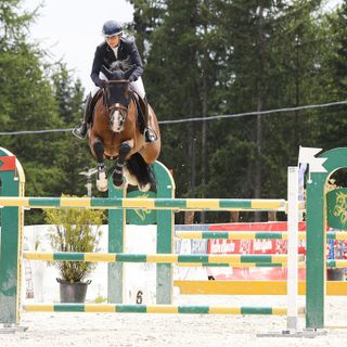 Jane Richard, amazzone internazionale, conquista il gran premio 140 di Jumping Torgnon
