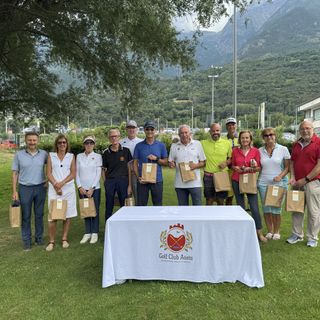 Da sinistra: Cesarino Collé, Sara Raiteri, Rita Duyvejonck, Sergio Abbadessa, Leandro Ducly, Filippo Muzi Falconi, Dario Comé, Benny Parisi, James Paul Woodall, Elsa Blanc, Claudia Zambon (premio a sorteggio) e Beniamino D’errico (premio a sorteggio).
