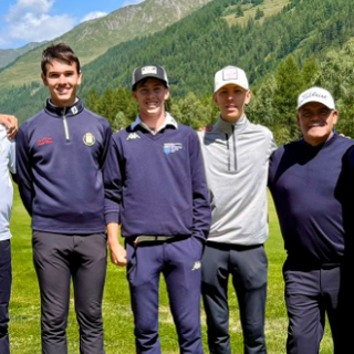 Nella foto "Golf Courma" da sinistra Umberto Luksch, Federico Casella, Emanuele Giachino, Mathias Sciocchetti Bois, Federico Subet, David Carvallo (coach regionale), Alessandro Subet, Federico Fiabane