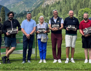 Nella foto da sinistra verso dsetra (Trofeo del Comune): Patrizia Prunotto, Filippo Bodo, Mattia Alliod (sindaco), Sandra Rolando, Andrea Bodo, Pierfranco Cena, Andrea Vallet Mantellino, Rolando Bossi (Presidente), Vanda Bieler (Assessore) e Guglielmo Ceresa (Vicesindaco)