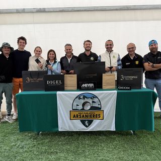 Nella foto da sinistra: Alberto Borre, Filippo Maquignaz, Carlotta Mazzocco, Francesca Rey, Domenico Pellicone, Andrea Succi, Massimo Scopacasa, Domenico Scopacasa, Simone Meggiolaro.