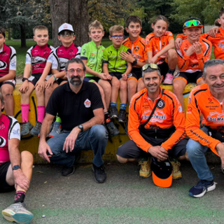 Ciclismo: l’Orange Bike Team chiude la stagione su strada con quattro podi a Collegno