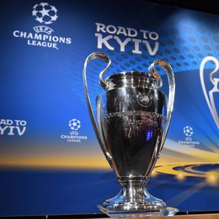Calcio: L'Uefa sposta la finale di Champions da San Pietroburgo a Parigi