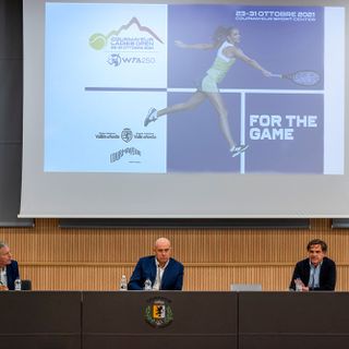 Da sinistra Vincenzo Martucci, Carlo Alagna e Roberto Rota, sindaco di Courmayeur. Nell'articolo Carlo Alagna e Roberto Rota. (foto Carlo Alagna e Roberto Rota)