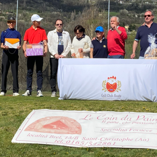 Nella foto i premiati da sinistra: Cesare Celesia, Roberto Rossi, Federico Subet, Emanuele Giachino, Trione Christinan (lo sponsor), Antonietta Mestieri, Marinella Bellinvia, Dario Comè, Edi Avoyer (direttivo), Xavier Avoyer e Attilio Celesia