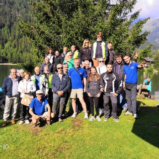 Foto gruppo MC Vespa Club Aosta