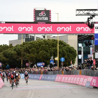 GIRO D'ITALIA: EWAN RADDOPPIA