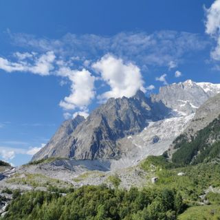 Viaggiare in bici: alla scoperta della Valle D’Aosta