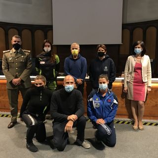 In piedi da sn Davide Dallago, Martine Michieletto, Pietro Giglio, Maria Grazia Monaci, Anna Maria Pioletti; in  basso da sn Noemi Kraja, Andrea Borney, Mara Zini