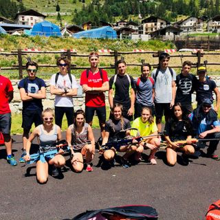 La squadra di biathlon dell'Asiva