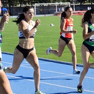 Foudraz con maglieetta arancione