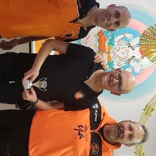 Arturo Azzaro in mezzo viene premiato per il 3° posto al Torneo Regionale “Dle Masche” di Grugliasco - Torino