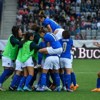 Calcio: Le azzurre rosa mettono ko alle rossocrociate svizzere