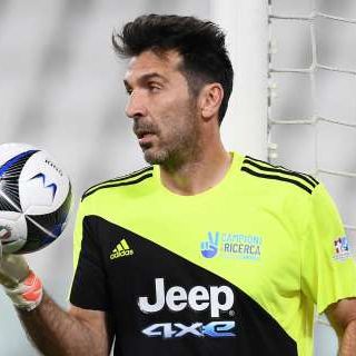 Calcio: Buffon potrebbe chiudere la carriera nel Parma