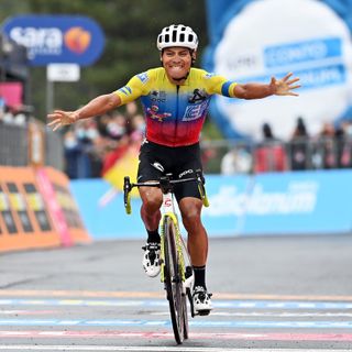 giro d'italia: Caicedo e Almeida Vulcanici sull'Etna