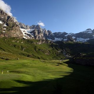 Golf: Da oggi tecnica e spettacolo sui green ai piedi del Cervino