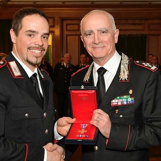 pere Fil rivece dal Gen. De Sette l'onorificenza