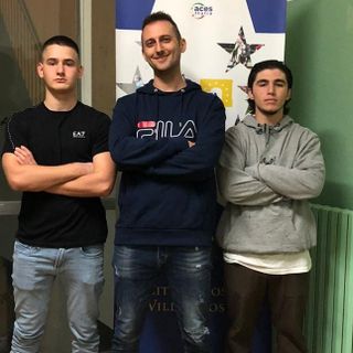 Lorenzo Mattana e Massimo Marzenta con l’allenatore Andrea Dondeynaz