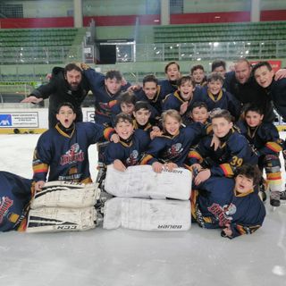 Hochey ghiaccio: Gladiators ai quarti finali campionato italiano U13