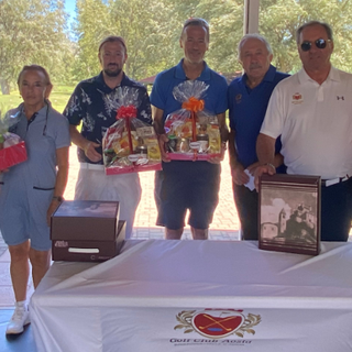 Nella foto da sinistra: Domenico Scopacasa, Antonietta Mestieri, Marinella Bellinvia, Andrea Vallet Mantellino, Roberto Rossi, Dario Come’ (presidente) Edi Avoyer, Enzo Spelgatti.