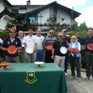 Nella foto  da sn: Cesare Gerbelle, Giorgio Borre, Renato Rollet, Giulio Scopacasa, Massimo Menegotto, Franco Marguerettaz, Paolo Caselli, Ennio Abram, Augusta Petey, Michel Gal e Gabriele Bottoglia.
