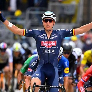Terza tappa Tour segnata dalle cadute