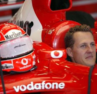 Michael Schumacher a Parigi per una cura segreta