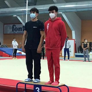 Alessandro Arosio (ds) sul podio