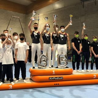 Lorenzo Mattana, Luca Massetti, Federico Marchesi e Didier Bétemps sul podio