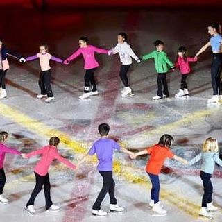 Oltre lo Specchio&quot;: Spettacolo di Pattinaggio ad Aosta con Campioni Nazionali
