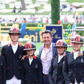 Piazza di Siena - Da sx Maria sole Poma, Edoardo Leo, Sofia Bono, Andrea Piccolo, Letizia Parola, Sofia Delzotto