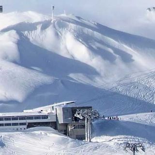 Troppa neve e rischio valanghe a St. Anton, cancellata la tappa di Coppa del mondo femminile del fine settimana