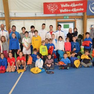 In Festa i giovani della Scuola Tennis del Tennis Club Chatillon Saint-Vincent