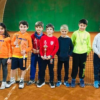 Il gruppo Orange; sotto da sinistra Red e Green