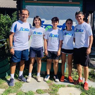 La squadra valdostana: da sx Fabio Paonessa, Gaia Paonessa, Isabel Fournier, Heloise Pramotton e Vincenzo Gerbino. Nell'articolo le squadre che hanno partecipato alla qualificazione