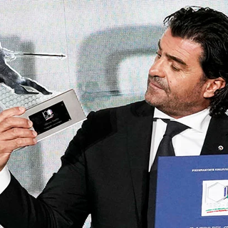 ALBERTO TOMBA ATLETA DEL SECOLO FISI