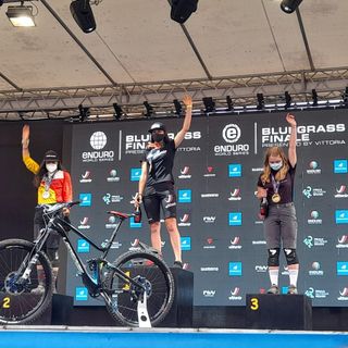 Ciclismo: Doppietta rossonera nella tappa dell’Enduro World Series di Finale Ligure