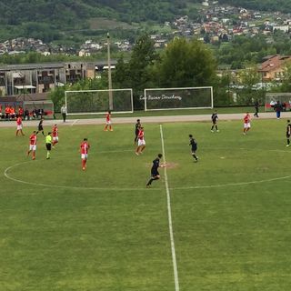 Un fase di gioco nel primo tempo della partita
