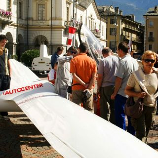 Tirnano in piazza gli alianti