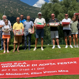 da sinistra Sergio Abbadessa, Rita Laura Duyvejonck, Emidio Brun, Dario Come’, Susy Cuneaz, Domenico Scopacasa, Andrea Cheli, Cesarino Colle’, James Paul Woodall, Edi Avoyer, Giuseppe Carpentieri, Elisa Vitton Mea e Riccardo Della Marra.