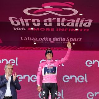 BuonGiro. Evenepoel in Rosa lascia per Covid. Quali sono le regole del gioco?