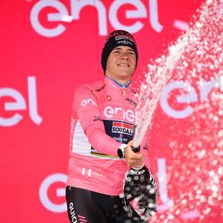 BuonGiro Speciale. Il bilancio con il direttore Mauro Vegni: &quot;L'uscita di Evenepoel è difficile da digerire, situazione Covid che rischia di fare 'stragi' anche nelle prossime tappe&quot;