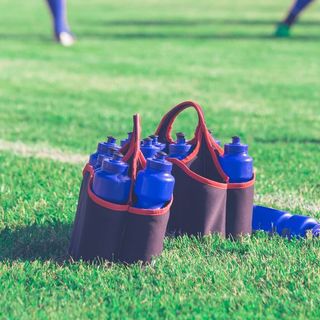 Calcio: Addio kit borracce, saranno singole e tenute distanti dal gruppo