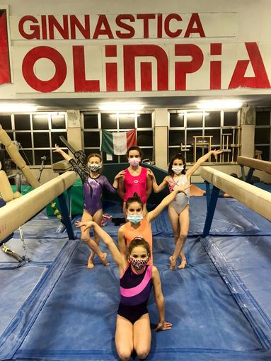 Abigail Martinet, Martina Saroglia, Marta Nieroz, Ginevra Grosso e Annie Desandré Abigail Martinet, Martina Saroglia, Marta Nieroz, Ginevra Grosso e Annie Desandré