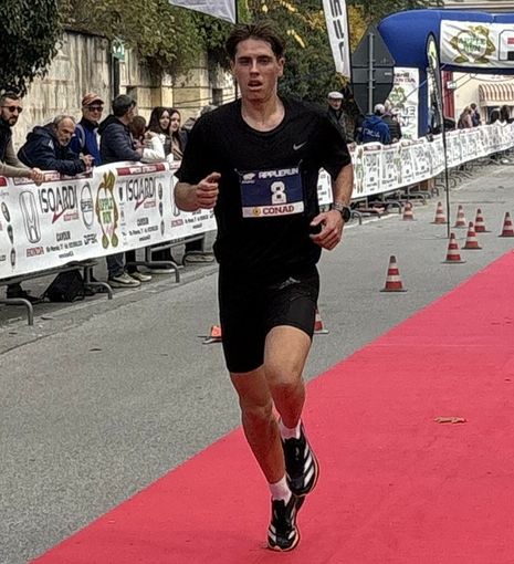 Festa di corsa a Cavour: la tradizione ritorna con la "Applerun" Festa di corsa a Cavour: la tradizione ritorna con la "Applerun"