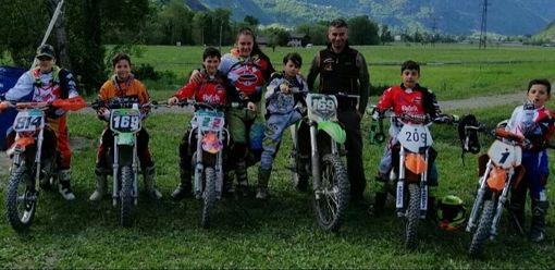 Da sn Nicolò Adage, Simone Corongiu, Vincenzo Bove, Ylenia Bove, Alessio Cestari, Ugo Cosentino, Pietro Mantadia e Simone Mantasia Da sn Nicolò Adage, Simone Corongiu, Vincenzo Bove, Ylenia Bove, Alessio Cestari, Ugo Cosentino, Pietro Mantadia e Simone Mantasia